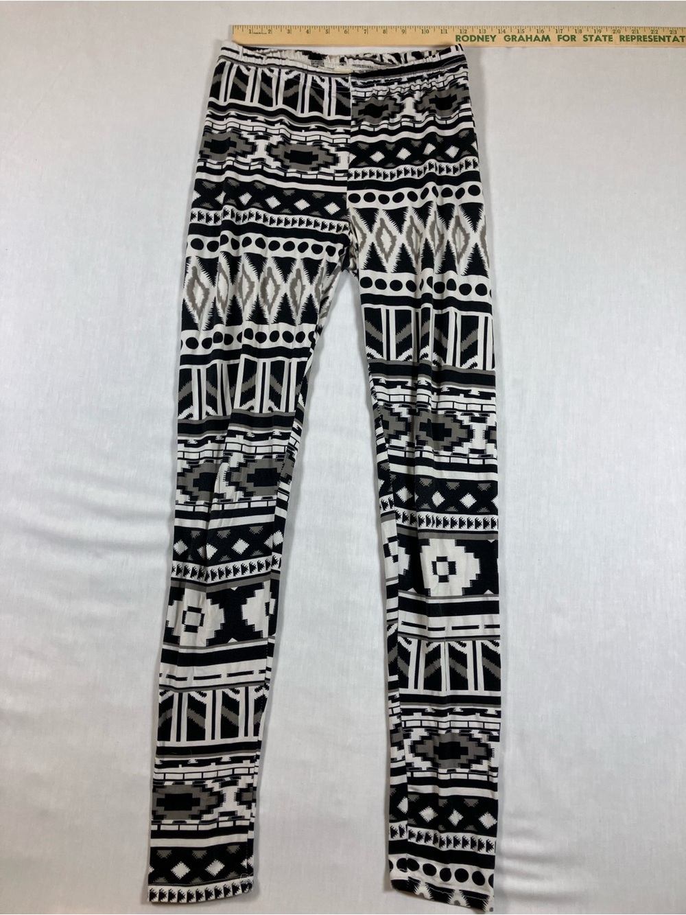 Bobbie Brooks Black and White Aztec Print Leggings